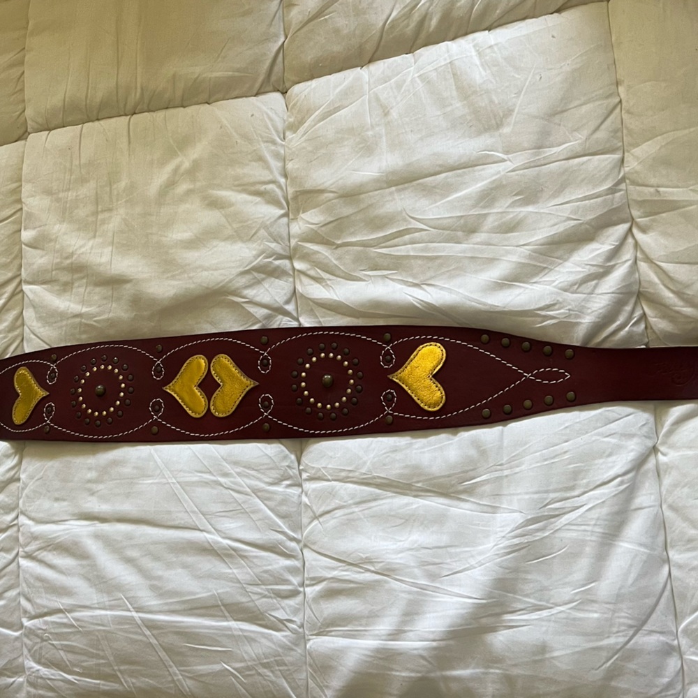 Oilily Leather Heart and Flower Belt - Picture 4 of 5